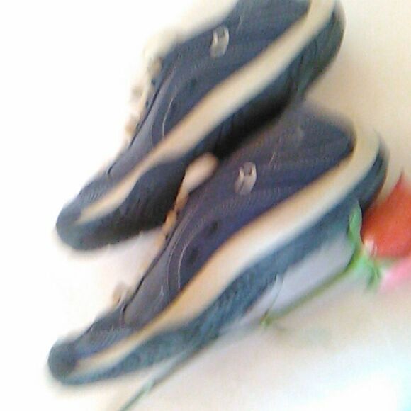 Dr. Scholls Athletic Shoes - Picture 3 of 9